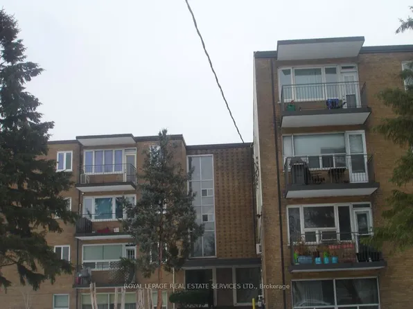 57 Neptune Dr #101, Toronto, ON M6A 1X2