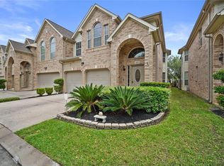 6438 W Linpar Ct, Houston, TX 77040
