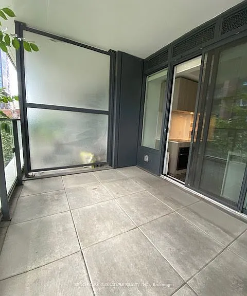 77 Shuter St #209 — Photo 10
