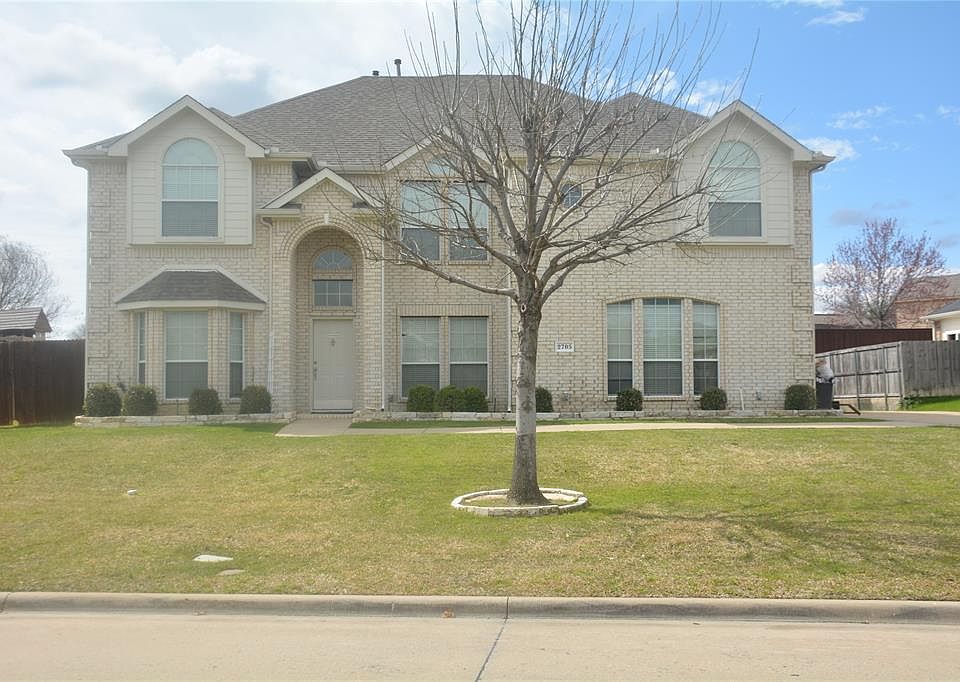 1st image of 2705 Saint Maria Dr