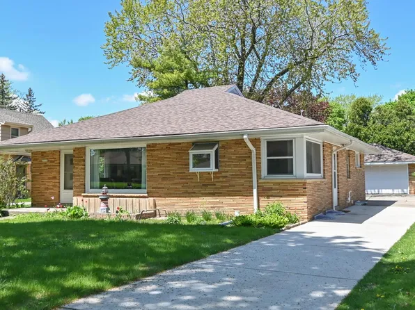 10108 West Sunset AVENUE, Wauwatosa, WI 53222
