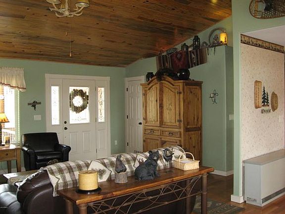 5th image of 9357 Mountain Meadow Ln