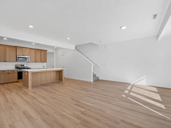 12671 S Mine Loop Ln, Herriman, UT