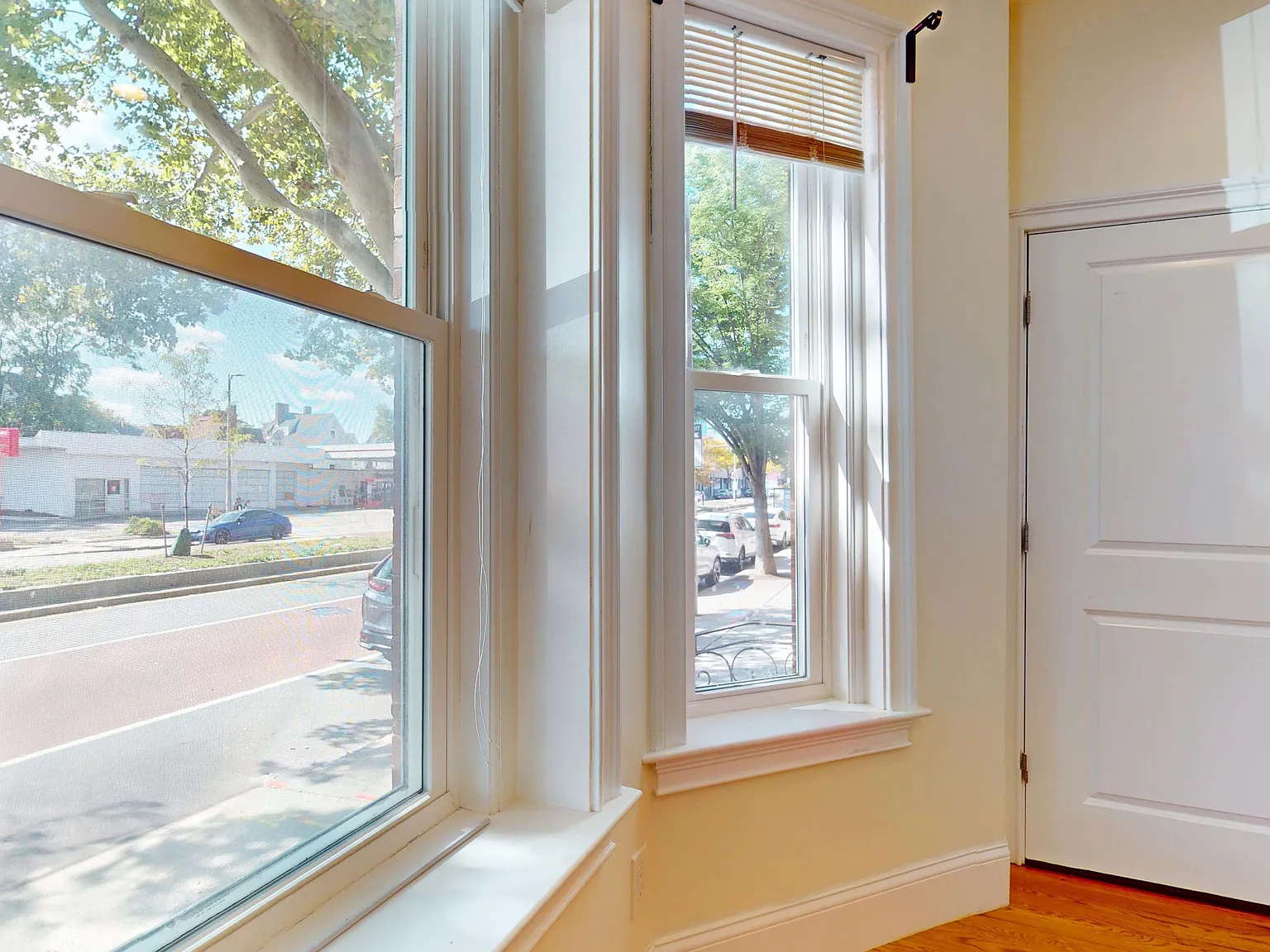 5 bed, 1980 sqft, $5,500 — Photo 3