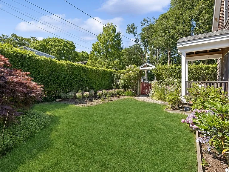 24 Pleasant Ln — Photo 16