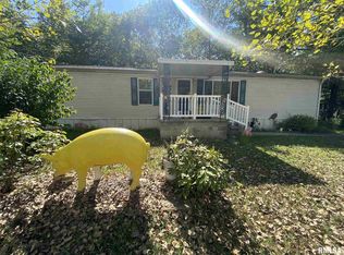 957 Pond Ridge Rd, Murphysboro, IL 62966