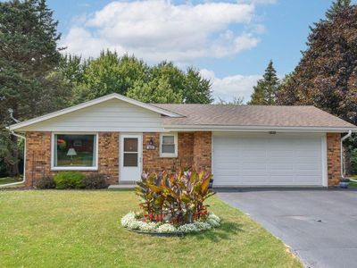211 Oakview DRIVE, Slinger, WI, 53086