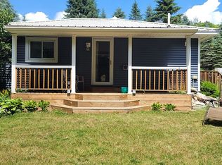 7439 Bunker Hill Rd, Central Lake, MI 49622