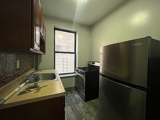 1st image of 301 W 141st St APT 2