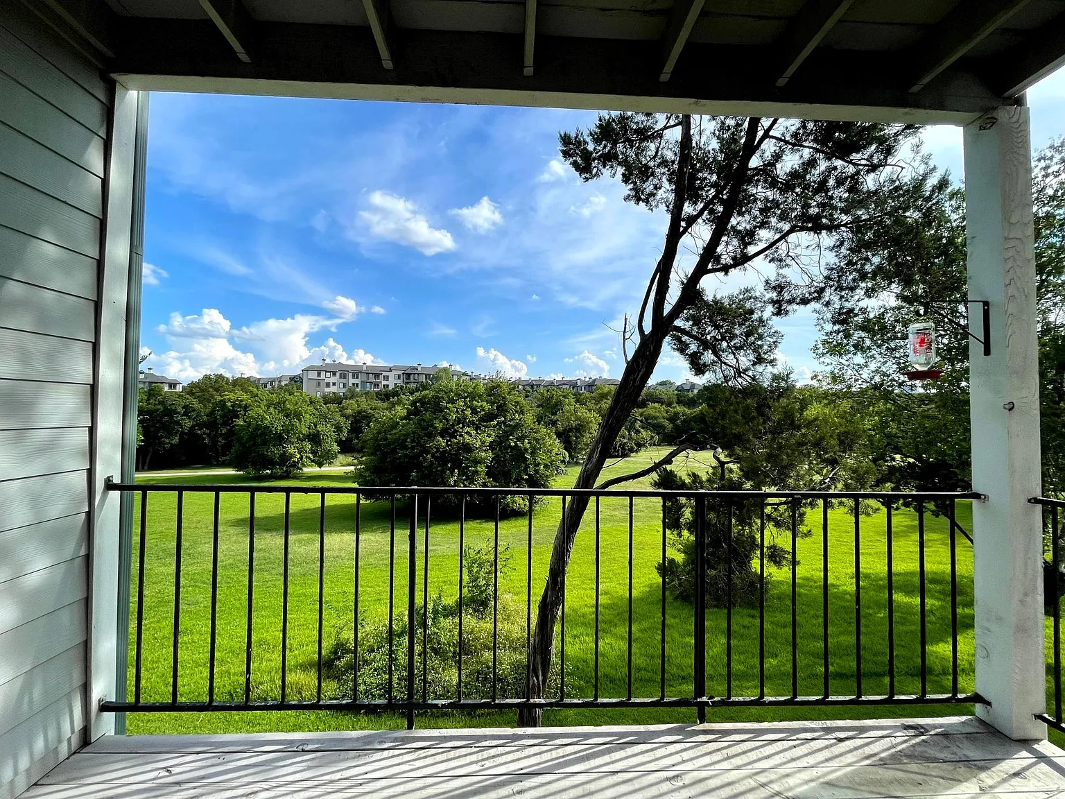 2 bed, 1004 sqft, $1,700 — Photo 1