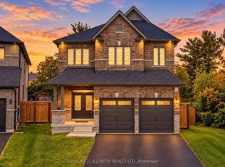 41 Auburn Ct, Barrie, ON L4N 6G9