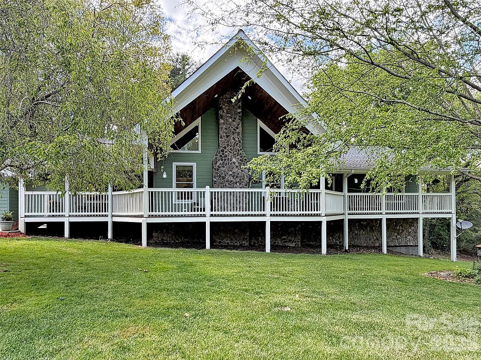 1st image of 129 Hooper Haven Dr