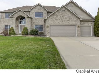 2609 Dickens Dr, Springfield, IL 62711