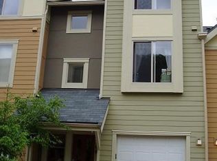 366 NW Pebble Ln, Issaquah, WA 98027