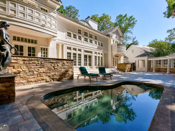 6655 Sweetwater Point, Flowery Branch, GA 30542