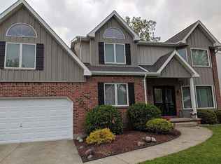 112 Britannia Dr, East Amherst, NY 14051