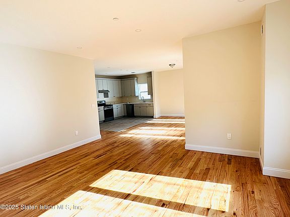 4th image of 93 McBaine Ave #1