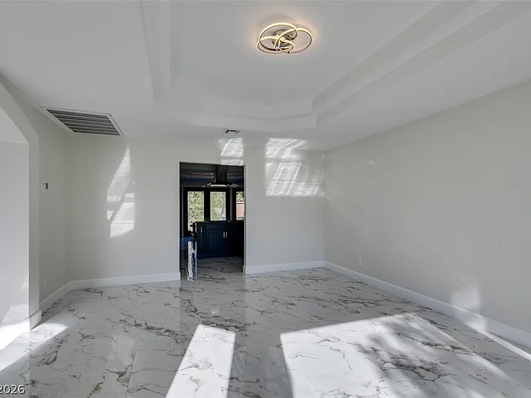 7040 Obannon Dr — Photo 10