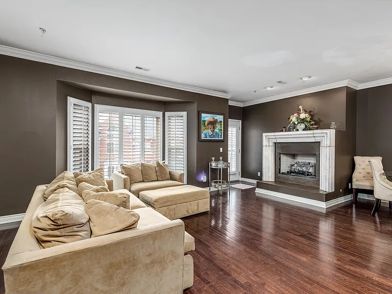1393 Raliegh Pl — Photo 14