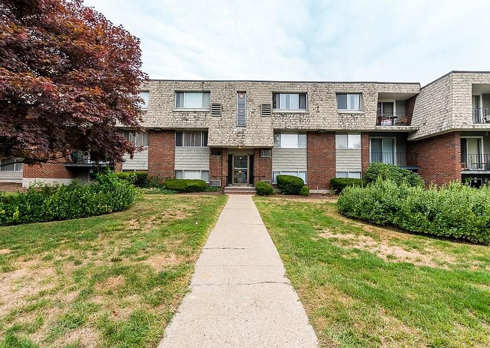 1st image of 76 Summer Ave APT 10