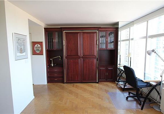 2nd image of 160 W 66th St APT 33C