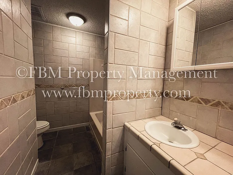 2608 W Sycamore Ave #7 — Photo 11