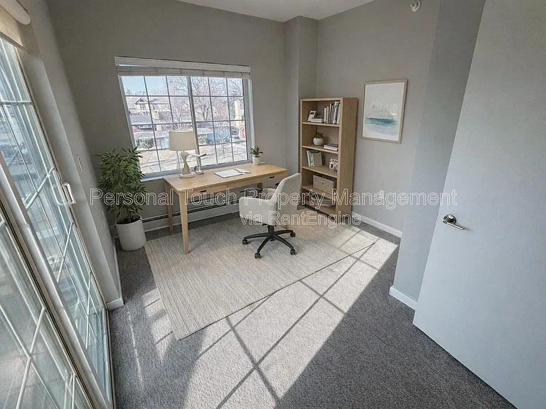 600 8th St S #302 — Photo 11