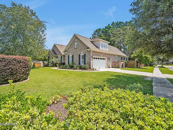 2nd image of 2112 Laurel Oak Way