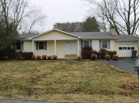 2nd image of 909 Morning Side Dr