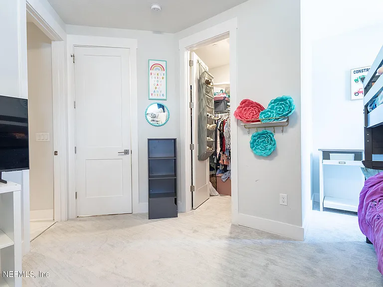 1624 Piazza Pl — Photo 30