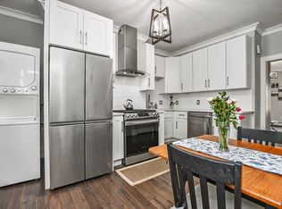 298 E 8th St #3, South Boston, MA 02127
