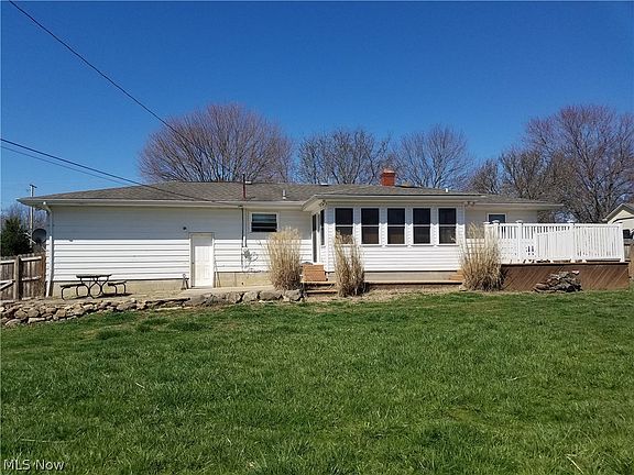 2nd image of 1189 Lynn Dr NE