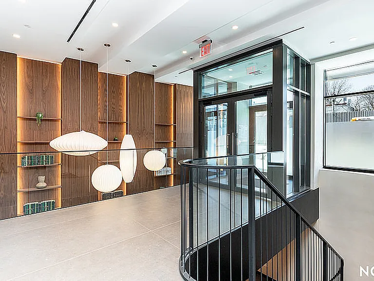 527 Grand Ave #806 — Photo 12