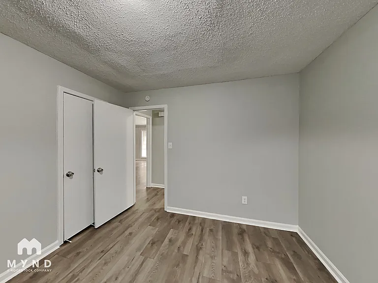 6919 Glenwick Dr — Photo 18