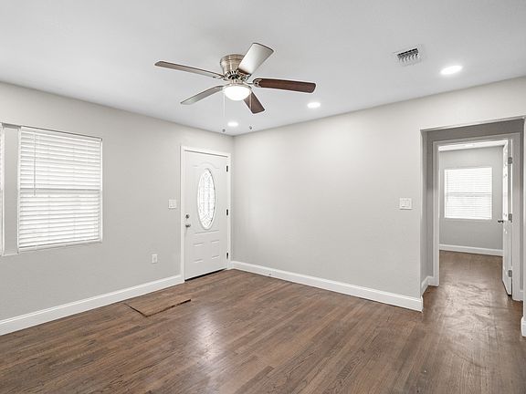 5th image of 10403 Sandra Lynn Dr