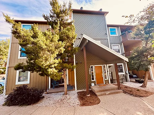 2865 Sundown Ln #307 Photo 1