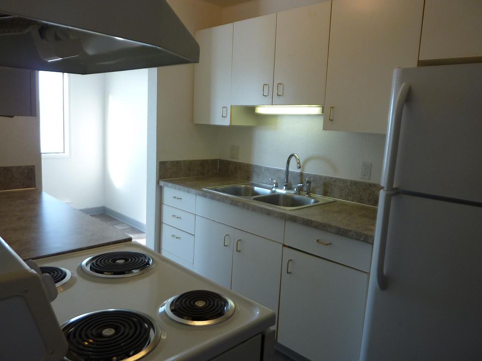1st image of 300 N Ford Ave #4