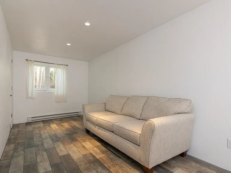 728 Montez Pl — Photo 14