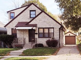 2464 N 55th St, Milwaukee, WI 53210