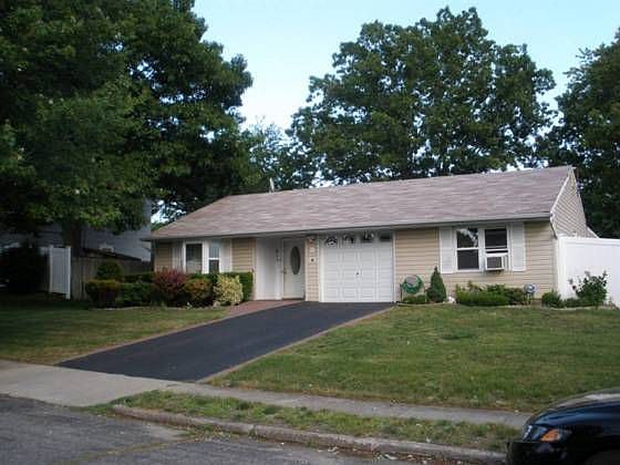 1st image of 30 Continental Dr