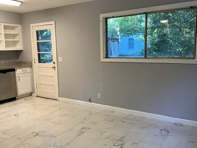 4807 Wellborn Dr — Photo 4