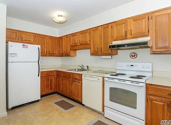 5th image of 2555 Youngs Ave APT 19C