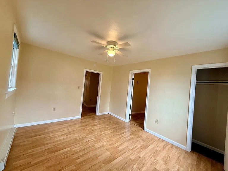 560 N Pine St #3 — Photo 5