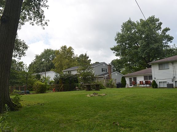 5th image of 3470 Liberty St