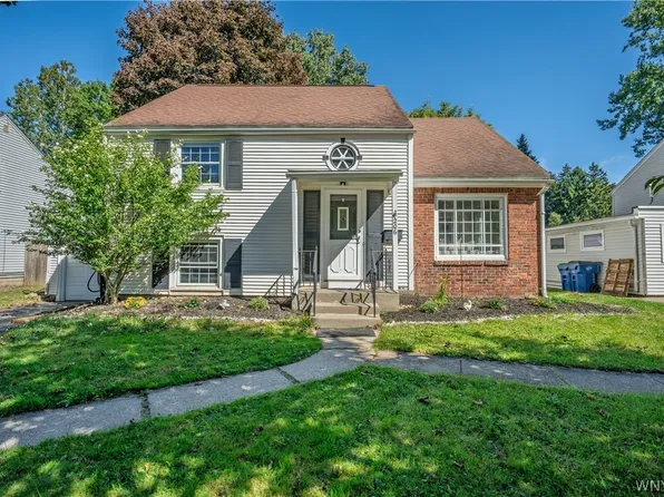 206 Lehn Springs Dr, Williamsville, NY 14221