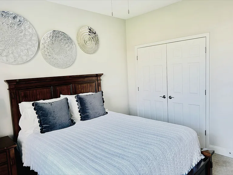 300 W 5th St #412 — Photo 9
