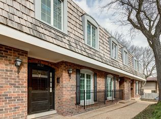 3032 Highland Ave, Wilmette, IL 60091
