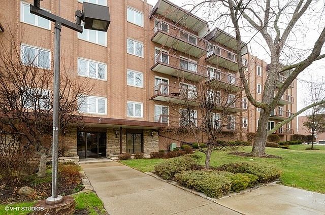 1st image of 8100 W Foster Ln APT 204