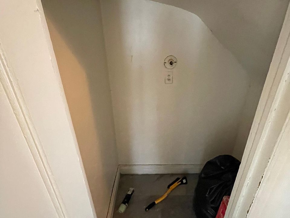 Closet by entrance
