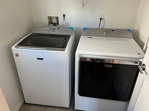 4th image of 5165 Calle Sandwaves Unit 12